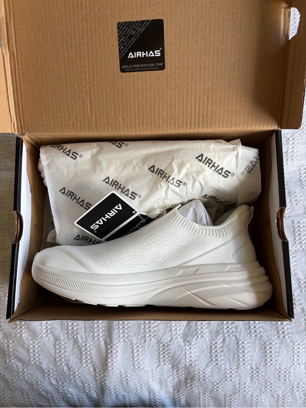 NWT Airhas Women’s Slip On Shoes - White